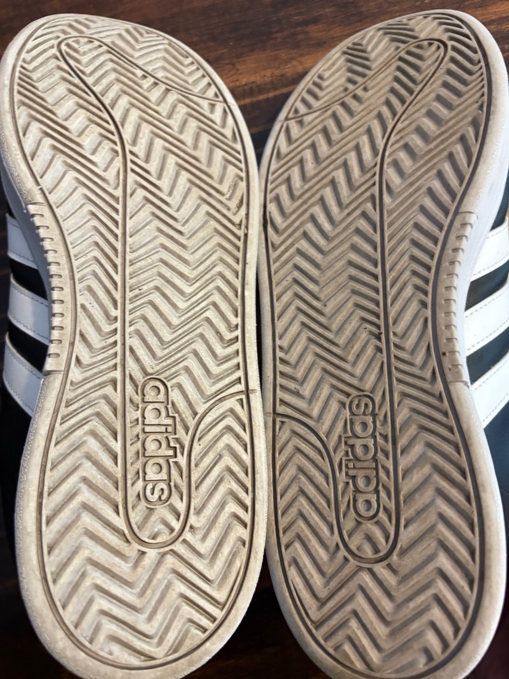 adidas Gradas Black White Leather Sneakers Men’s 9.5 - Picture 11 of 11